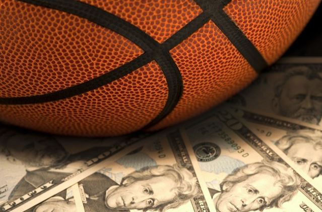 Understanding Sports Betting Terminology: A Glossary for Beginners